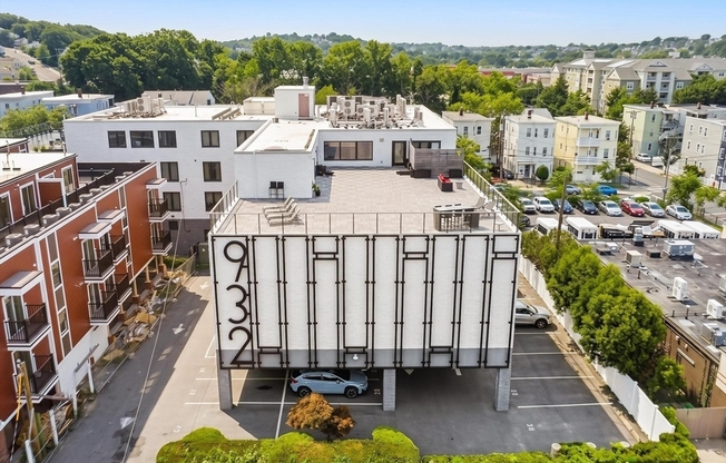 932 BROADWAY