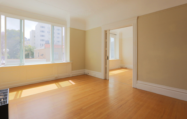 3 beds, 1 bath, $4,995, Unit 1740 Union