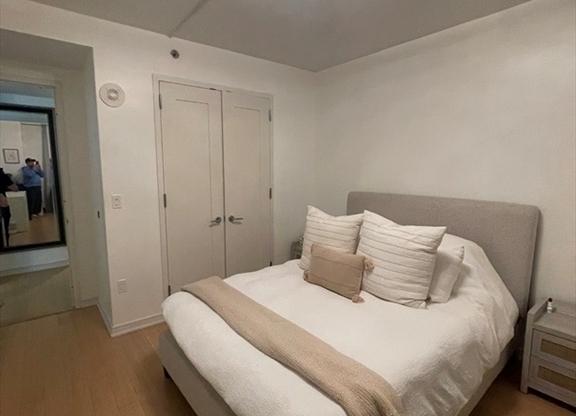 1 bed, 1 bath, 855 sqft, $5,000, Unit 3F