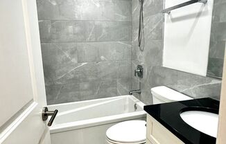 Studio, 1 bath, 400 sqft, $1,300, Unit 6954-410