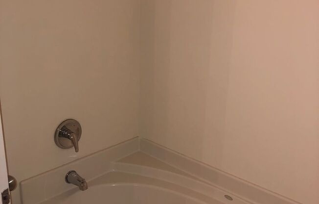 Lovely 3 bedroom town home in Recency Park