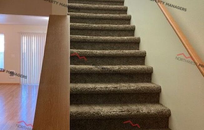 3 beds, 2.5 baths, 1,250 sqft, $1,800, Unit #50