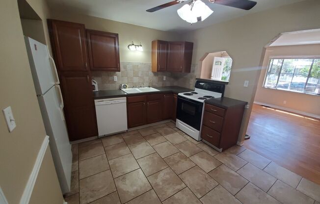 2 beds, 1 bath, $1,775