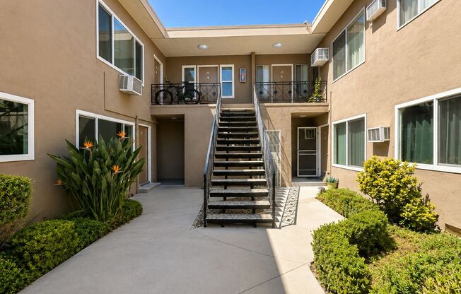 Move-In Ready 3-Bedroom at 14315 Chandler Blvd Sherman Oaks, CA 91401