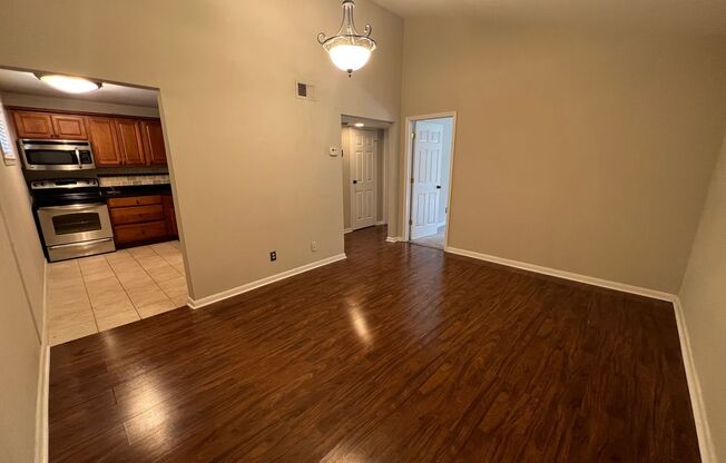 2 Bed 1 Bath condo in gated community!