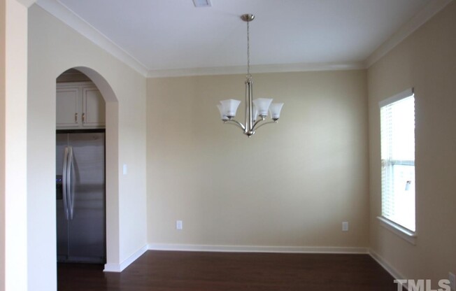 442 EXCALIBUR DR