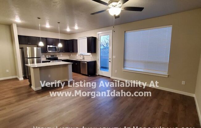 360 N TESSA LN