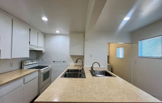 FREE DECEMBER RENT! 2.5 bedroom 1 bath home on 2 Acres with SOLAR in Shingle Springs !!!