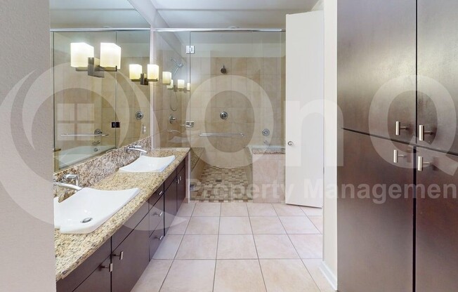 2 beds, 2 baths, 1,334 sqft, $2,900, Unit 424