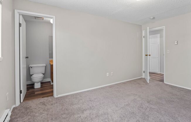 2 beds, 1.5 baths, 960 sqft, $1,395, Unit 12