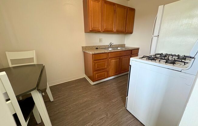 7821 Linda Vista Road