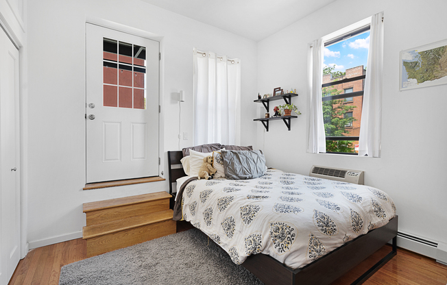 148 SMITH ST