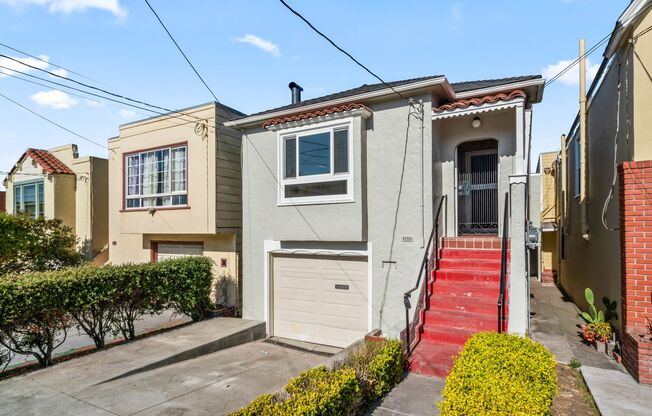 Remodeled 4Bd/2.5Ba Single-Family Home in the Sunset District! + Bonus Room