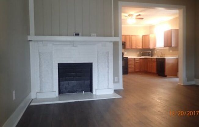 1 Bed, 1 Bath 4-Plex Apartment
