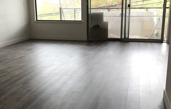 1 bed, 1 bath, 750 sqft, $2,060, Unit 102