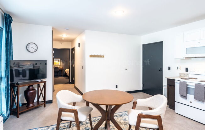 1 bed, 1 bath, 449 sqft, $745, Unit 118