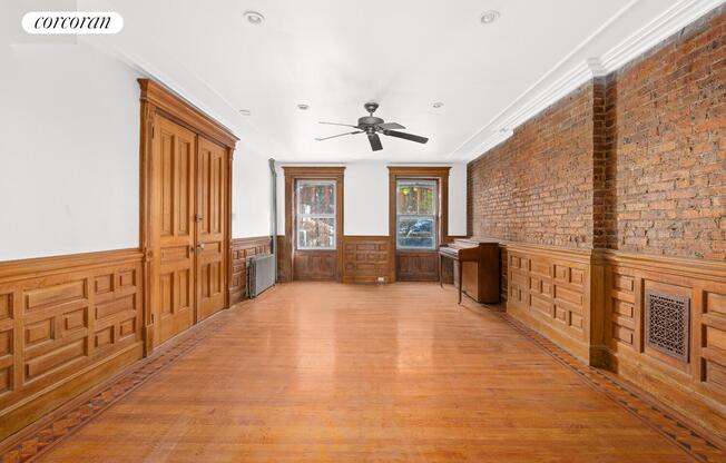 3 beds, 2 baths, $5,350, Unit UNIT1