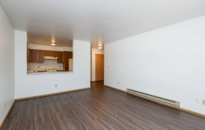 1 bed, 1 bath, 590 sqft, $1,595, Unit 103
