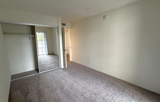 2 beds, 2 baths, $2,750, Unit 102