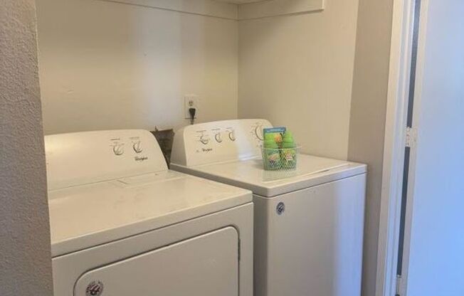 2 beds, 2 baths, 1,070 sqft, $1,675, Unit 12-202