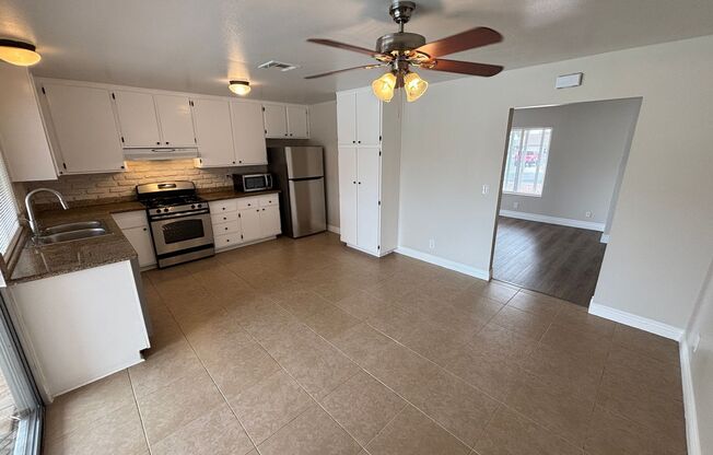 Gorgeous 4Bed/2Bath, 1-Story Home located in the West part of the valley