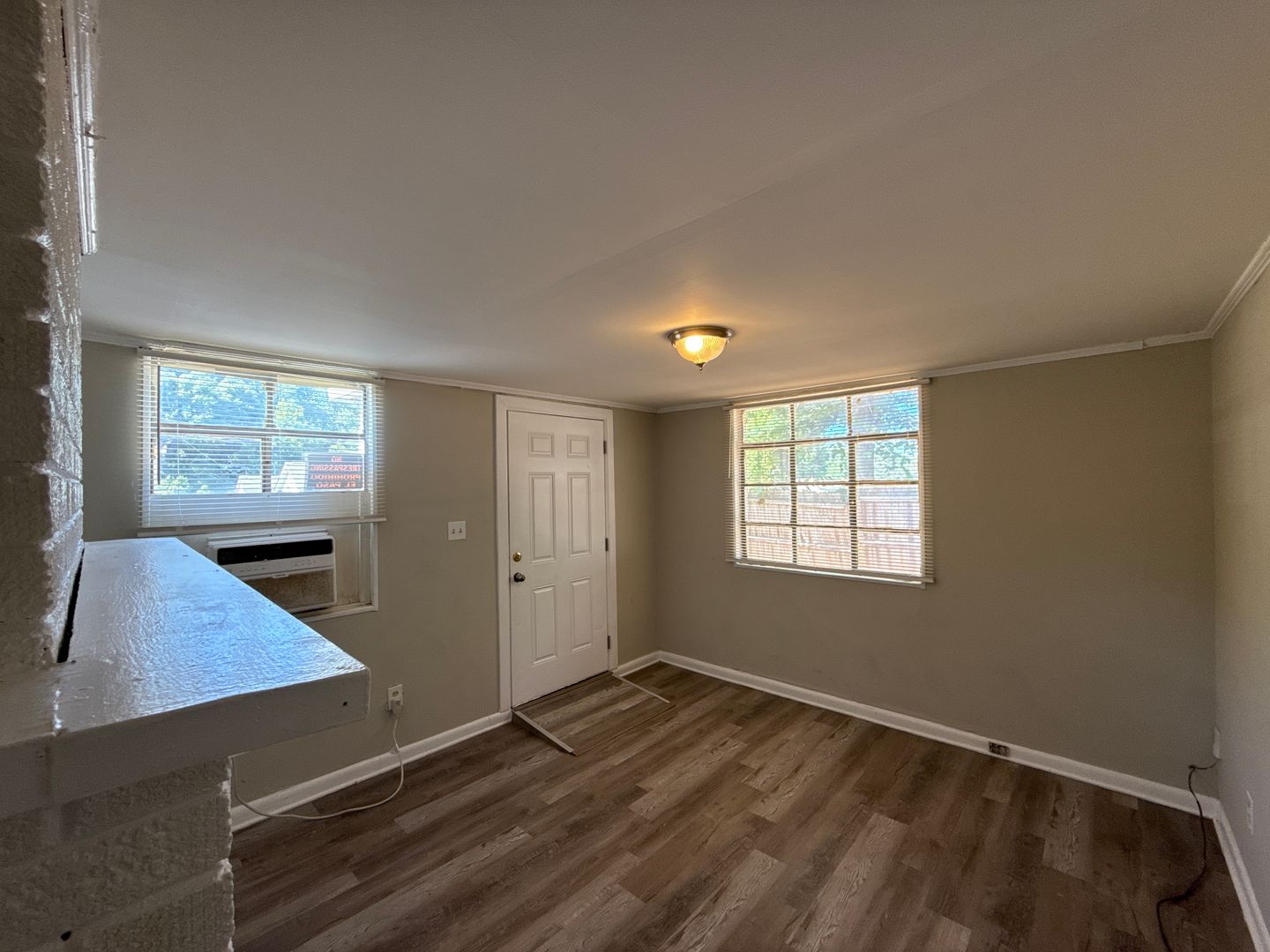 2-Bedroom Duplex!