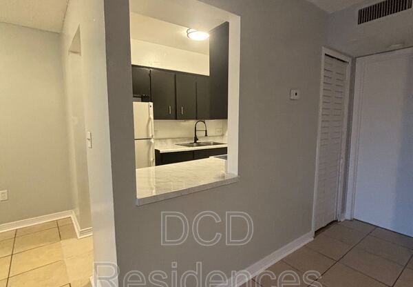 3202 S ORLANDO DR