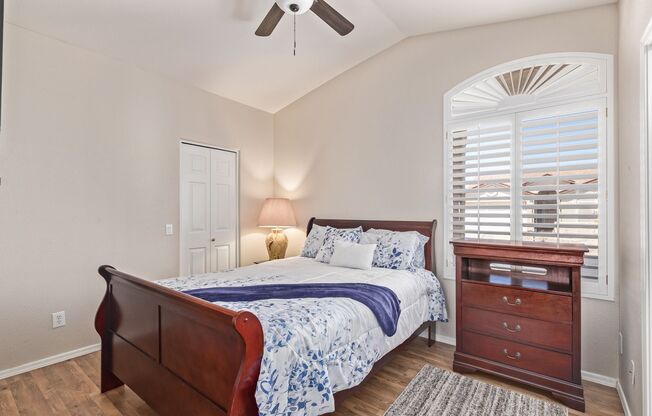 2 beds, 2 baths, $1,995