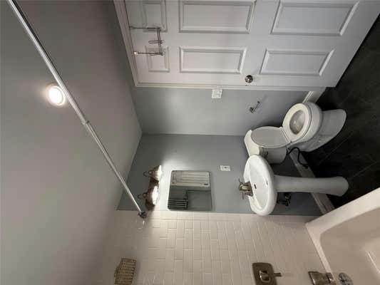 1 bed, 1 bath, 750 sqft, $2,500, Unit 1