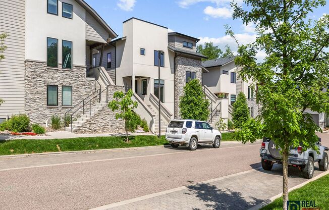Spacious 3-Bedroom Townhome with Finished Basement Near CSU!