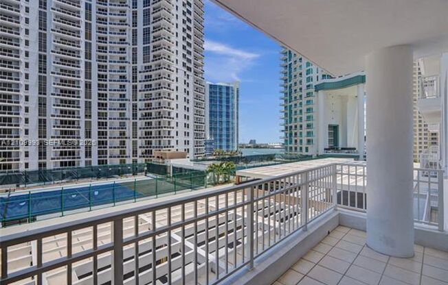 1 bed, 1.5 baths, $3,500, Unit # 808