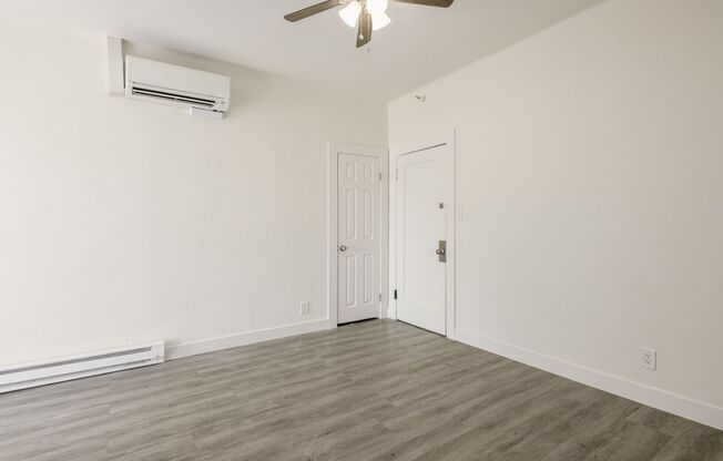 1 bed, 1 bath, 550 sqft, $1,895, Unit 301