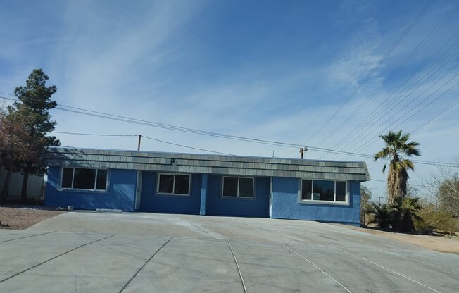 705 CTR ST