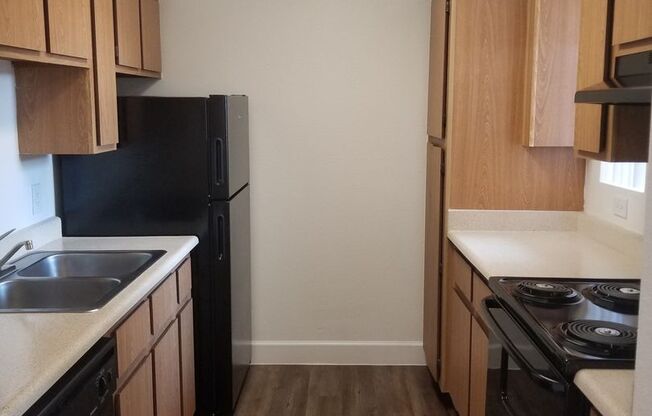 1 bed, 1 bath, 614 sqft, $1,300, Unit 126