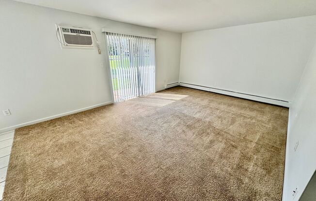 2 beds, 1 bath, 900 sqft, $1,295, Unit 19