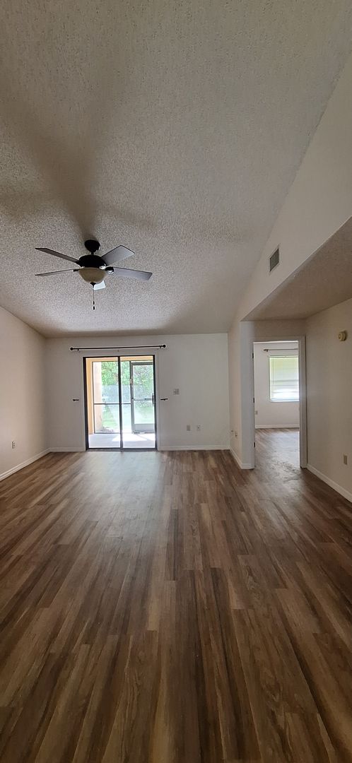 2 beds, 2 baths, 1,100 sqft, $1,850, Unit 1