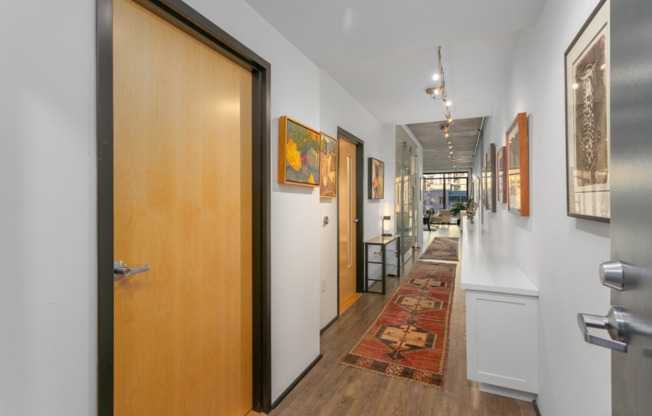 Stunning Condo in the Edge Lofts in NW Portland! Water/Sewer/Garbage/Recycling and Gas are Included in the Rent **Move-In Special: $0 Move-In Fee!**