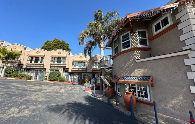 10701 San Pablo Ave
