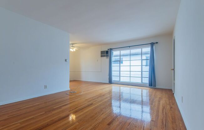 1122-1124 S Holt