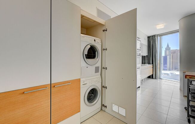 Studio, 1 bath, $2,700, Unit # 2007