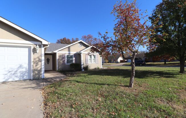 3 beds, 2 baths, $1,650