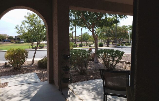 Fully Furnished, Single level Home