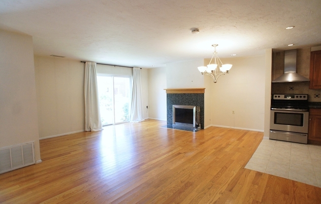 152 QUINCY SHR DR