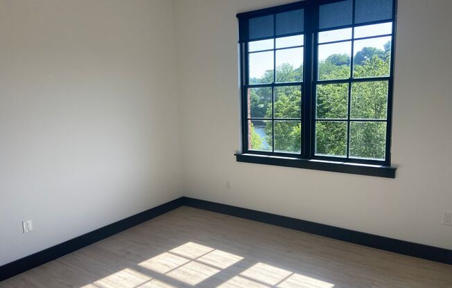 2 beds, 2 baths, 1,077 sqft, $2,500, Unit 501