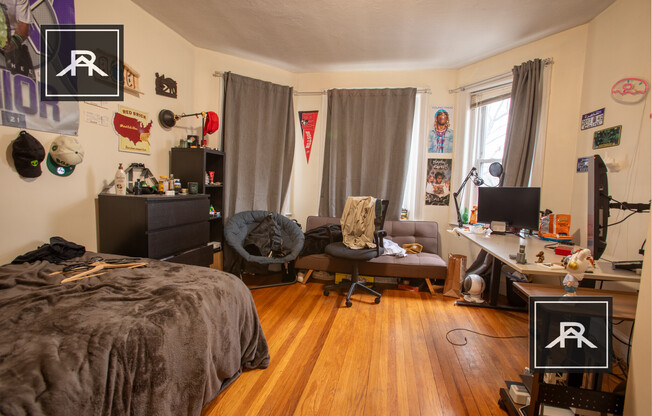 69 THATCHER ST