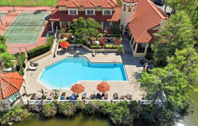 2 beds, 1 bath, $1,995, Unit APARTMENT 827