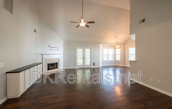 2638 ENGLISH OAKS LN NW