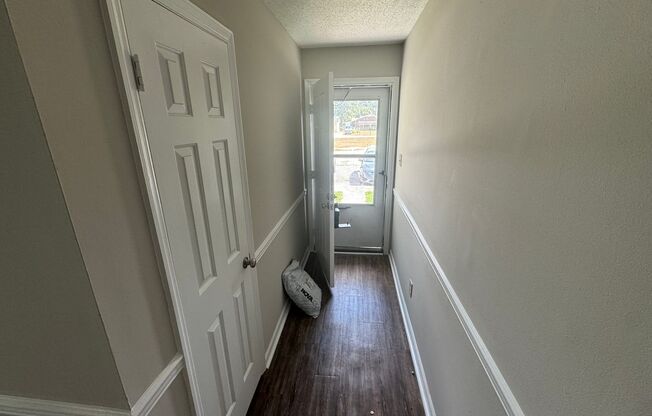 2 beds, 1 bath, $1,000