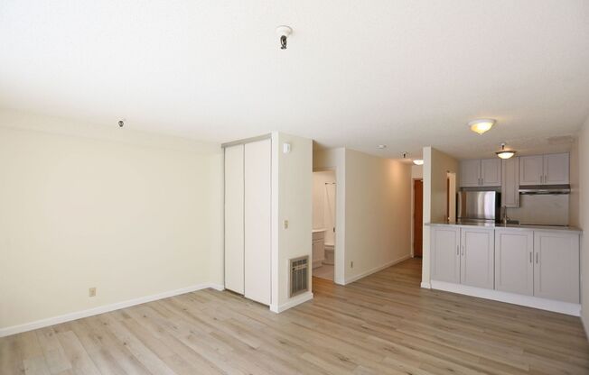 Studio, 1 bath, $1,695