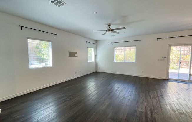 7035 DENIO IS ST